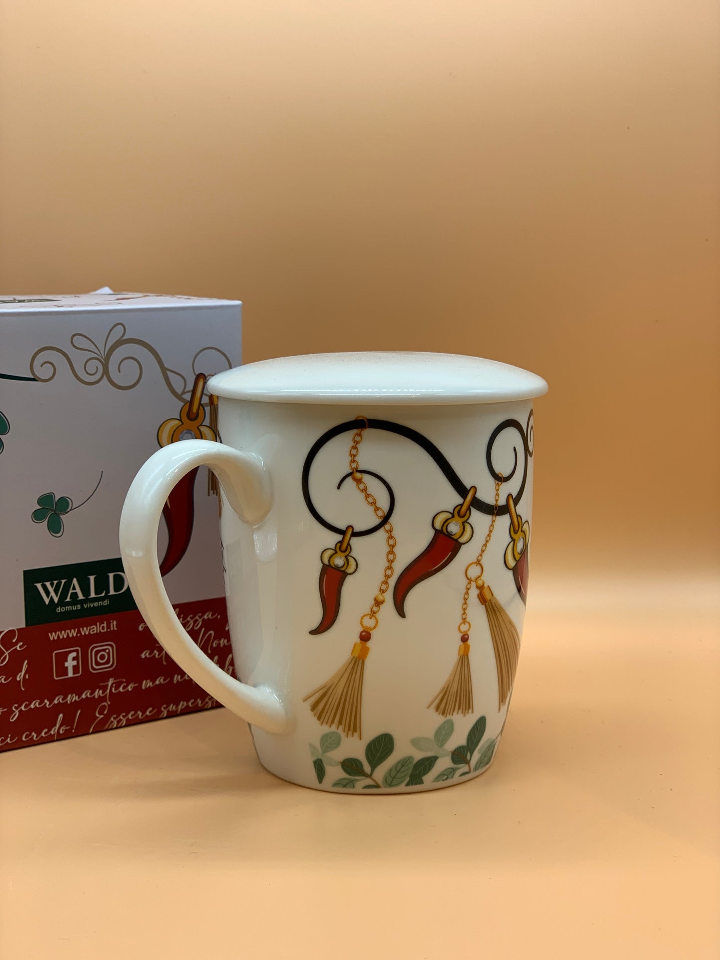 Tisaniera WALD con Coperchio e decoro peperoncini col. Bianco